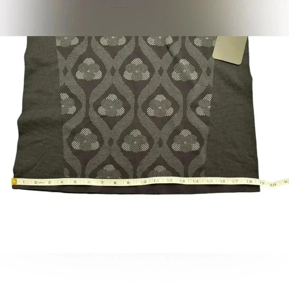 Fabletics The Training Day Black Short Sleeve Tee T-shirt Size S - Picture 13 of 13